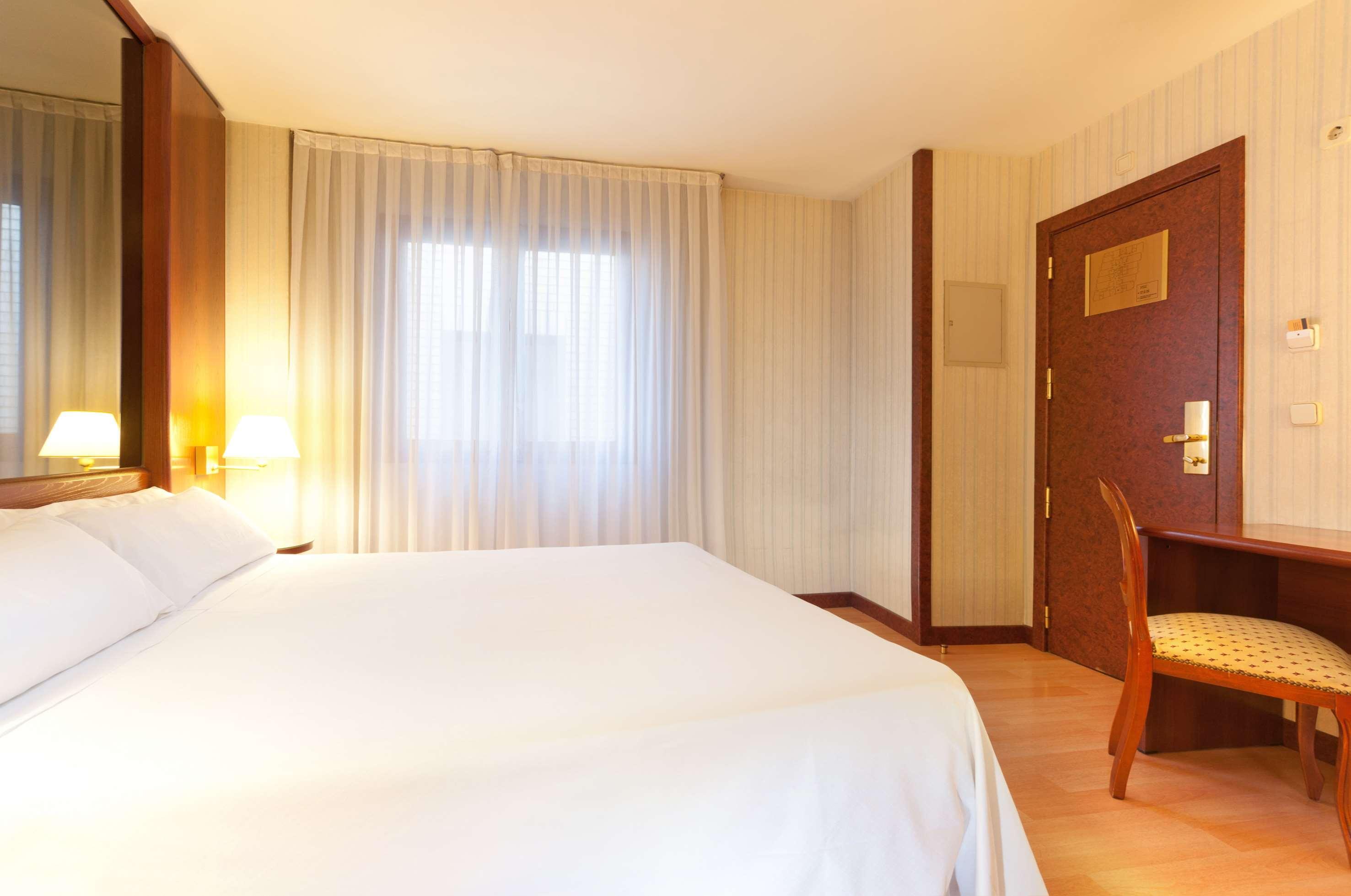 Hotel Madrid Leganés Affiliated by Meliá Habitación foto